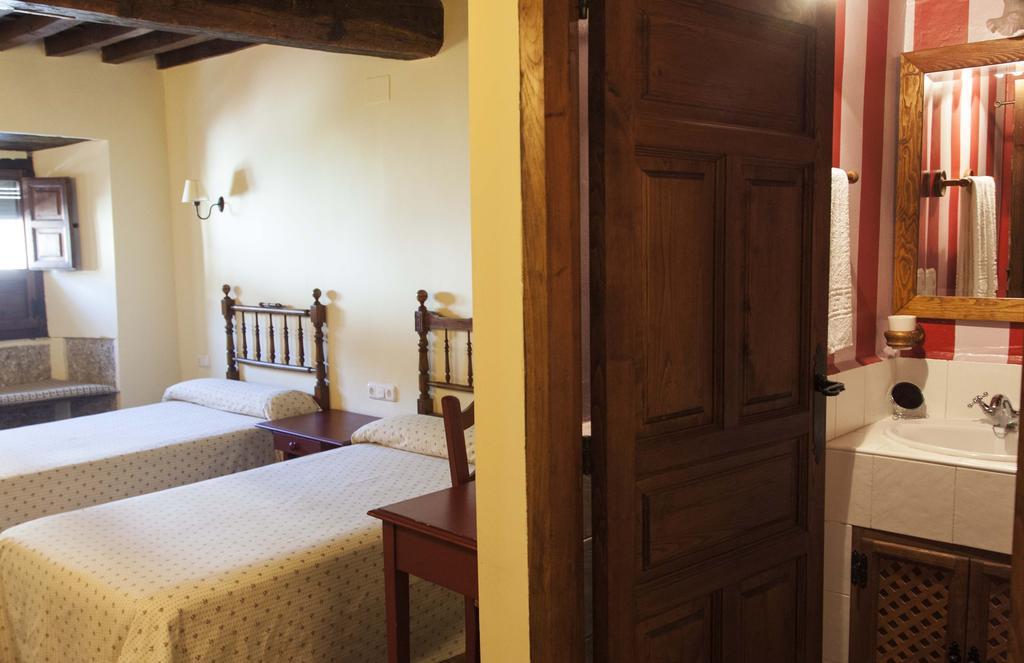Casa Rural Con Encanto "Los Postigos" Banos De Montemayor Phòng bức ảnh